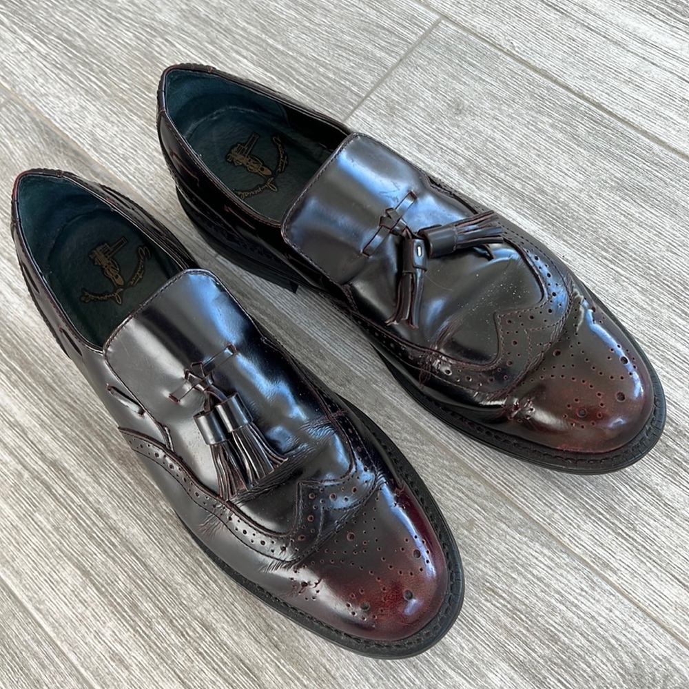 Executive imperial burgundy tassel